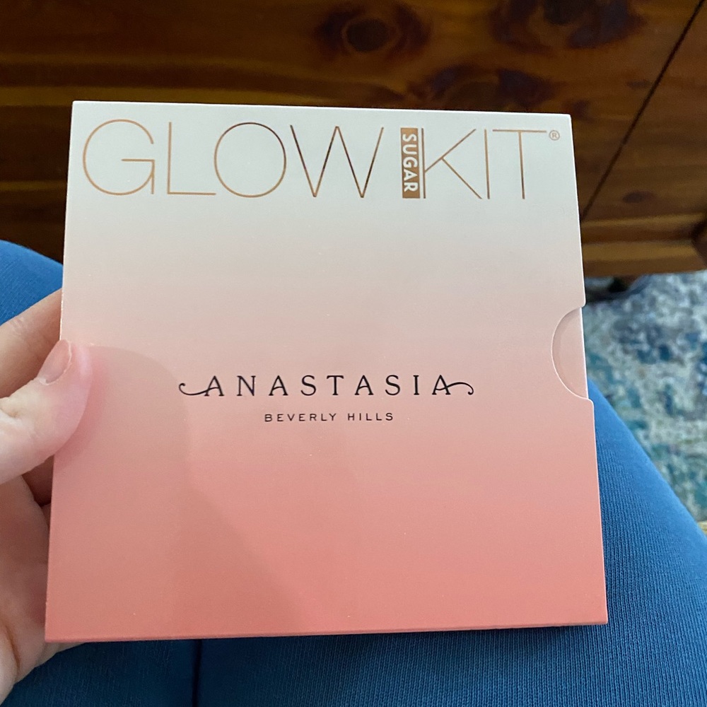 Anastasia highlighter palette